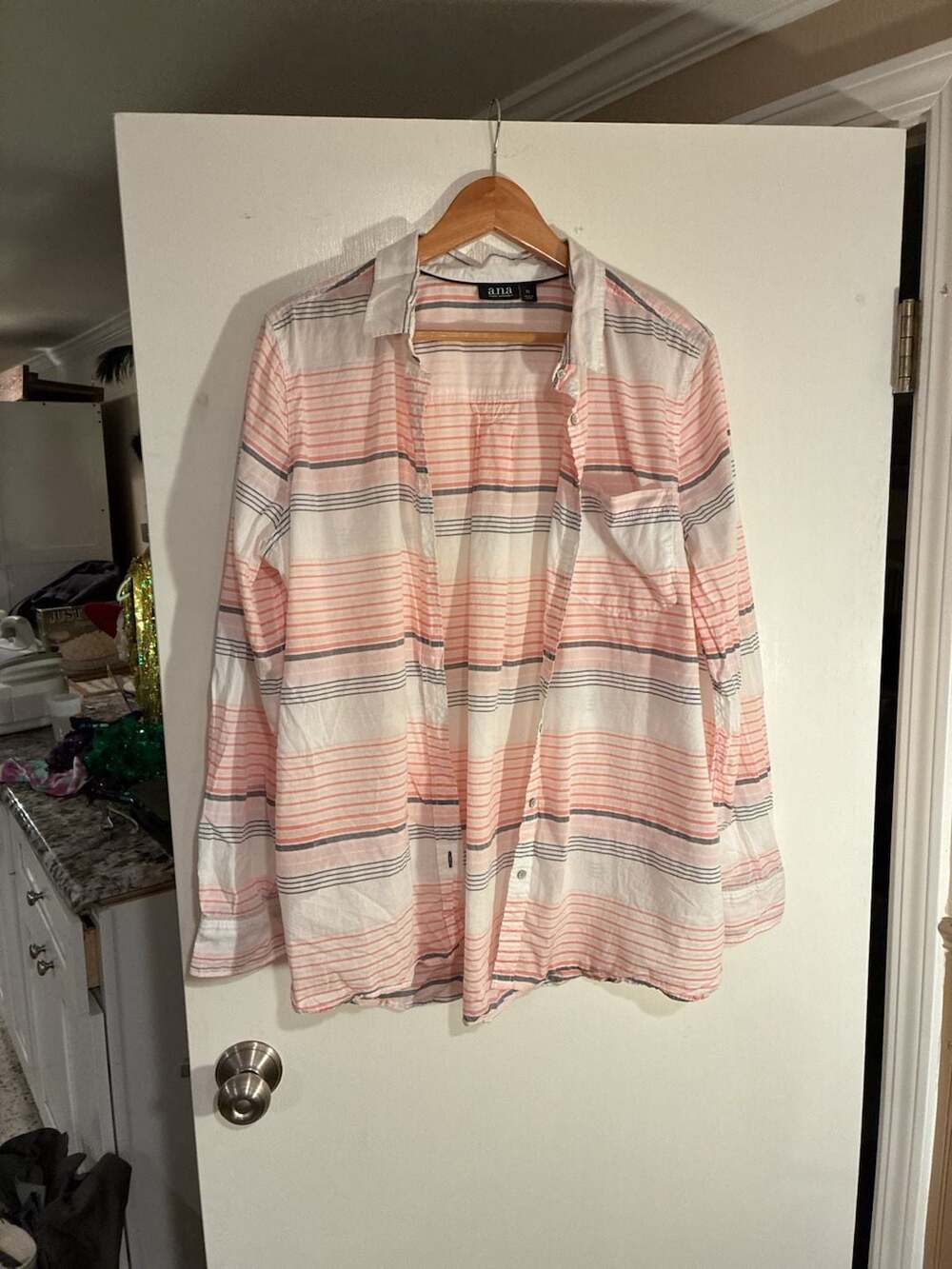 a.n.a Women's Striped Long Sleeved Button